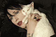Marilyn+Manson+BrianWithCat.gif