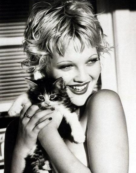 famous_people_and_their_cats_24.jpg