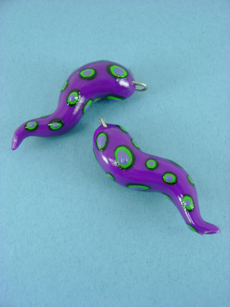 Purple_Green_Ringed_Tentacles_by_monsterkookies.png